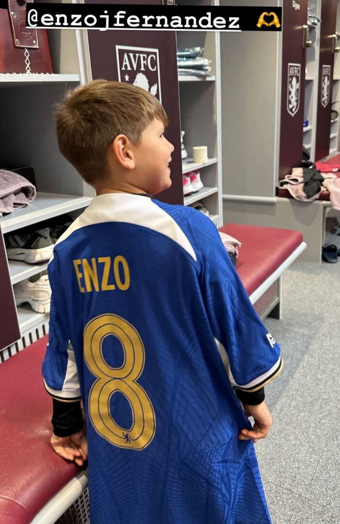 Santiago Martínez se quedó con la camiseta de Enzo Fernández