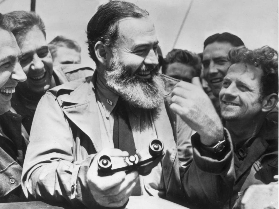 Der alte Mann und der Bart: Ernest Hemingways (1899 bis 1961) Gesichtsbehaarung ist fast ebenso legendär wie die Werke des Schriftstellers. (Bild: Central Press/Getty Images)