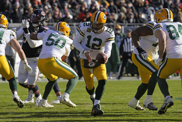 Green Bay Packers vs Chicago Bears - December 04, 2022