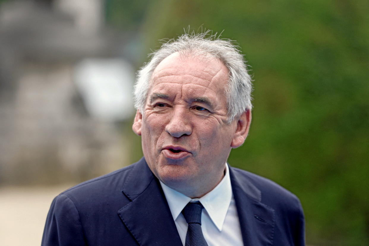 François Bayrou a compté : il a répondu à une centaine d'interviews de Jean-Pierre Elkabbach au cours de sa riche carrière.  - Credit:KENZO TRIBOUILLARD / AFP