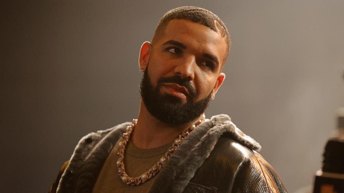 Drake Loses $2 Million Bet on UFC Fight