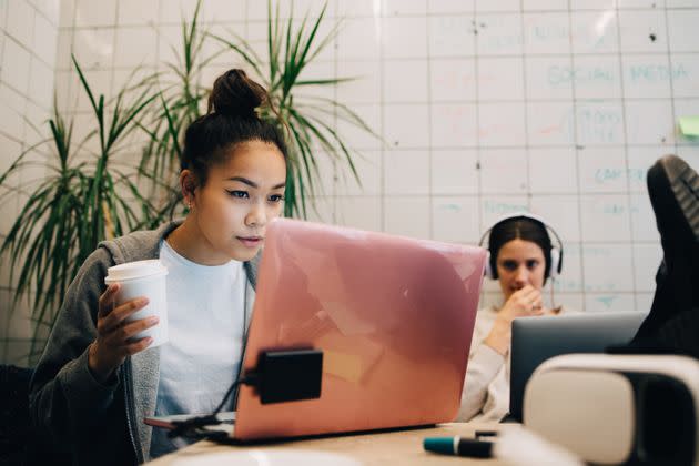 Friendship breeds business success, according to the new book <i>W</i><i>ork Wife.</i> (Photo: Maskot via Getty Images)