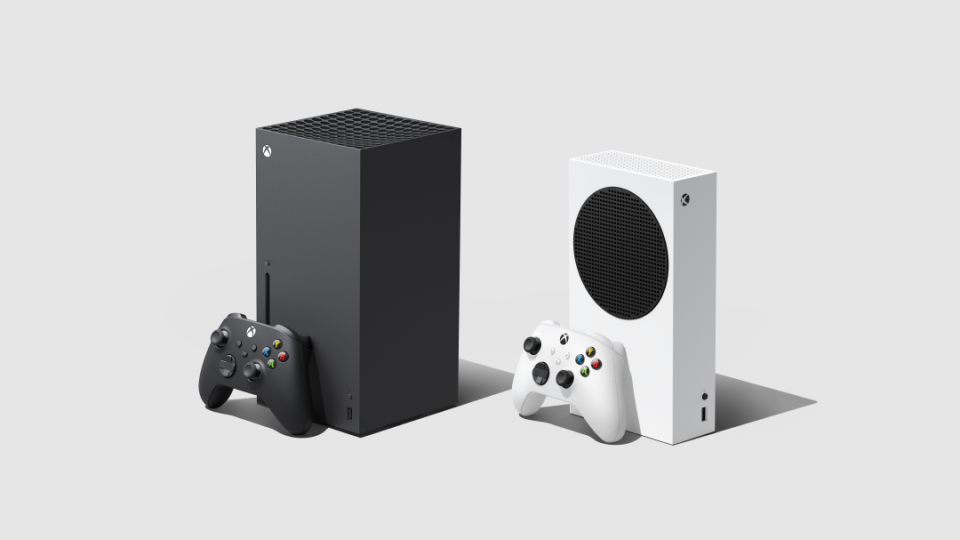 The Xbox Series X and the Xbox Series S side-by-side