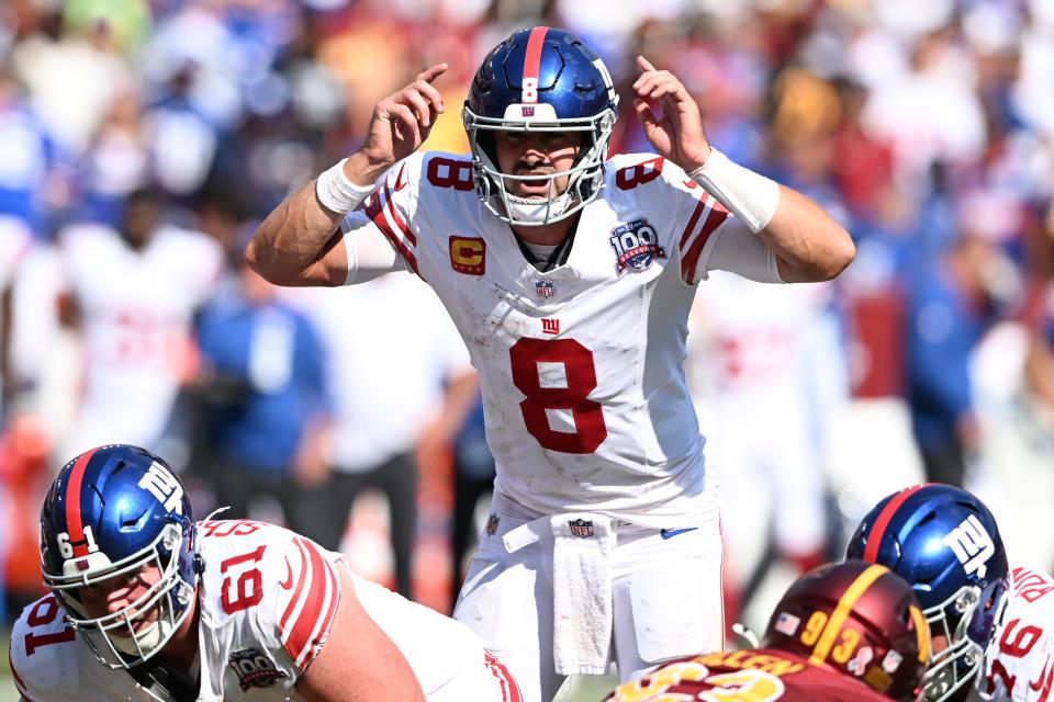 LANDOVER, MARYLAND - SEPTEMBER 15: Quarterback Daniel Jones #8 of the New York Giants calls out orders during the fourth quarter on Commanders at Northwest Stadium on September 15, 2024 in Landover, Maryland. (Photo by Greg Fiume/Getty Images)