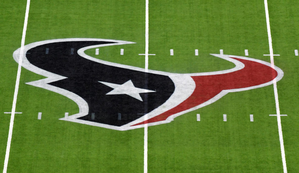 This is the Texans' first uniform overhaul since the franchise's inception in 2000. (Kirby Lee-USA TODAY Sports)