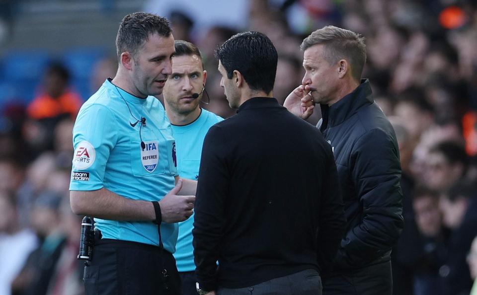 Play came to a halt after a power cut wreaked havoc on the referees' communication equipment - Bukayo Saka seals ninth Arsenal win as Leeds rue profligacy on chaotic afternoon - Eddie Keogh/Getty Images