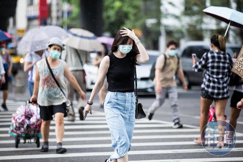 颱風來時常伴隨著太陽雨，氣象達人彭啟明表示，9月仍是颱風旺季，還是要注意最新的動態變化。（本刊資料照）