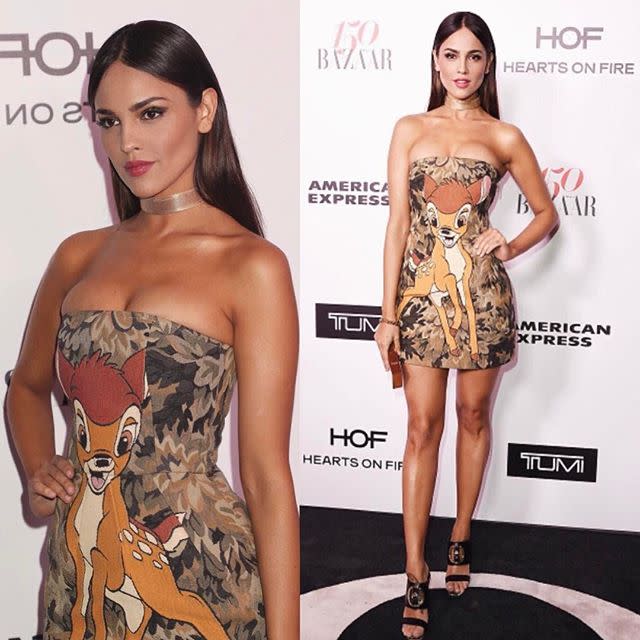 Para algunos el vestido fue muy atrevido, especialmente por el strapless mezclado con una figura infantil/Eiza González /Instagram