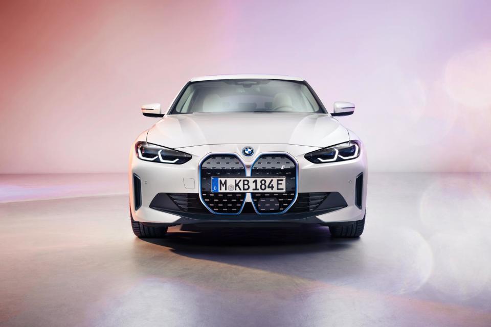 <p>BMW shows off its production i4 electric sedan for the first time</p>
