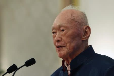 Singapore's former Prime Minister Lee Kuan Yew speaks during his book launch at the Istana in Singapore August 6, 2013. REUTERS/Edgar Su/Files