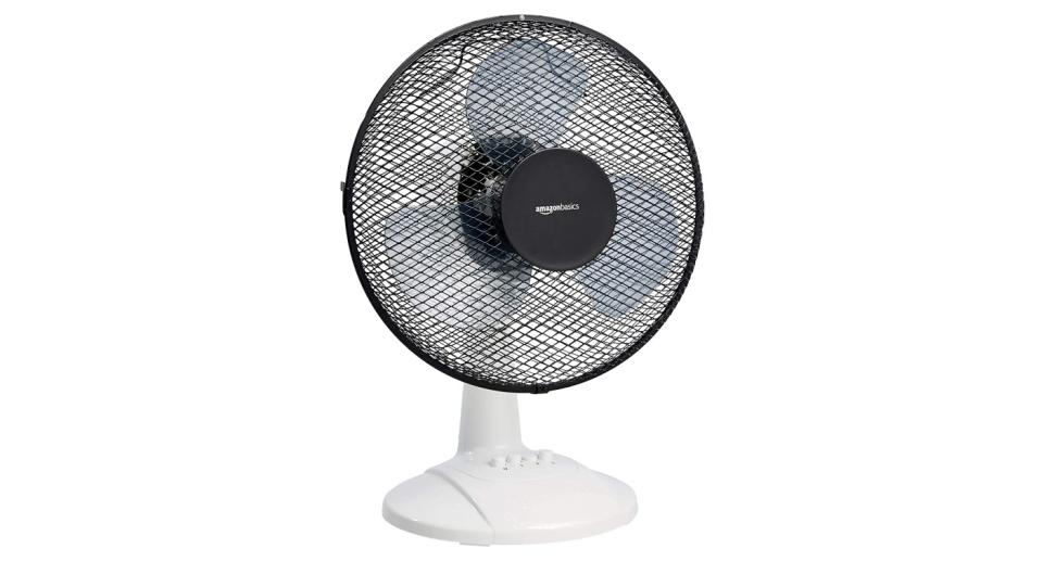 Amazon Basics 3-Speed Oscillating 20 inch Table Desk Fan with Tiltable Head (Amazon)