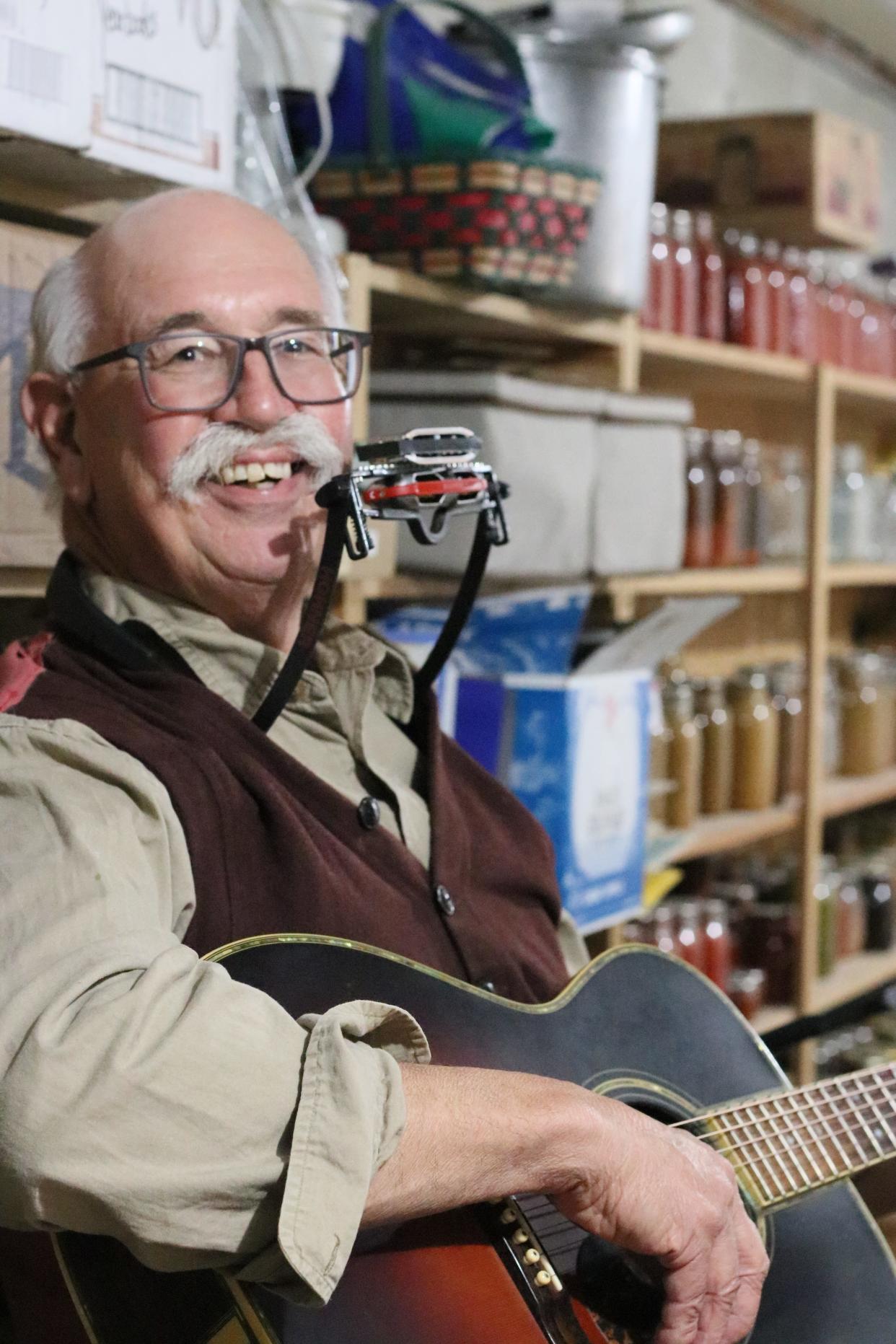 An Indiana University professor chose to record Ray Major for Traditional Arts Indiana's Elder Music Series. Major learned to play traditional German American tunes while living in Ferdinand, Indiana.