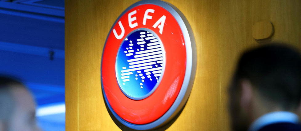 Une bataille juridique pourrait maintenant s'engager entre l'UEFA et les fondateurs de la Super League.
