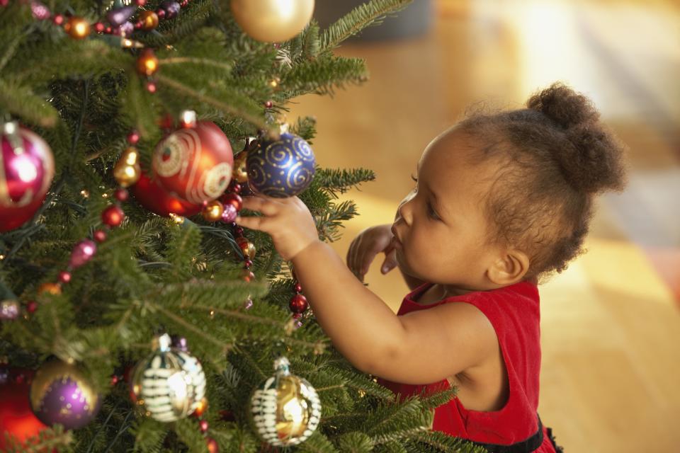 Don’t let your kids miss out on Christmas magic. They have plenty of time to learn about the harsh realities of the world.  (Ariel Skelley via Getty Images)