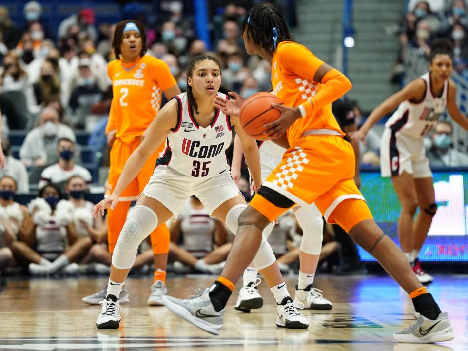 Azzi Fudd defends against UConn's rival, Tennessee.