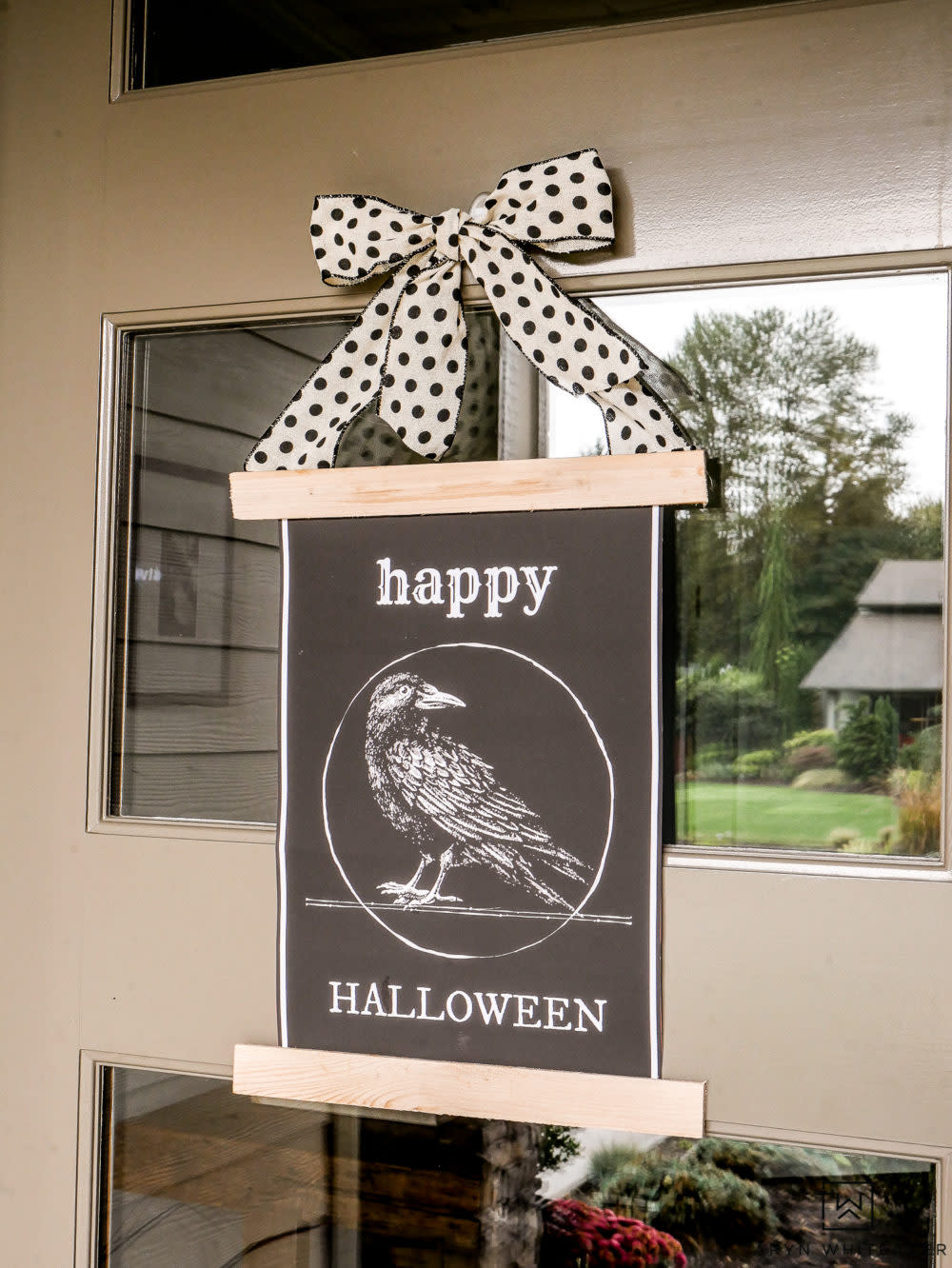 happy halloween door decoration (Taryn Whiteaker)