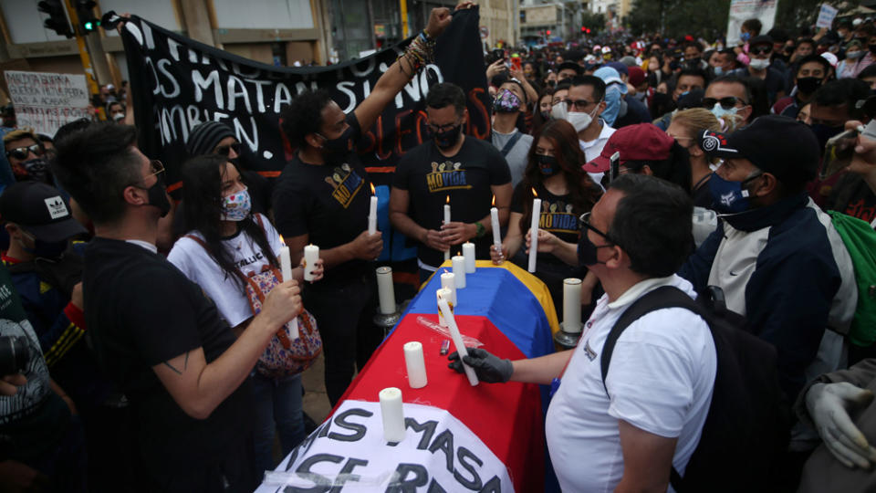 Funeral victimas en Bogota