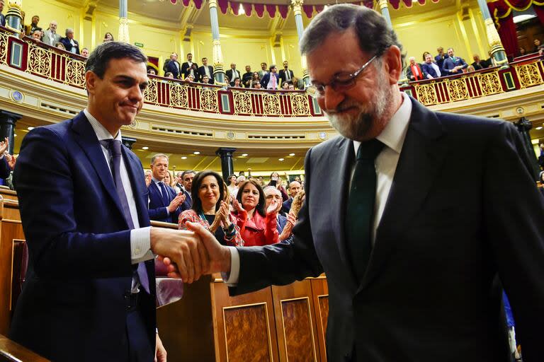 Sánchez y Rajoy, en 2018, el día que el líder del PP perdió un voto de confianza