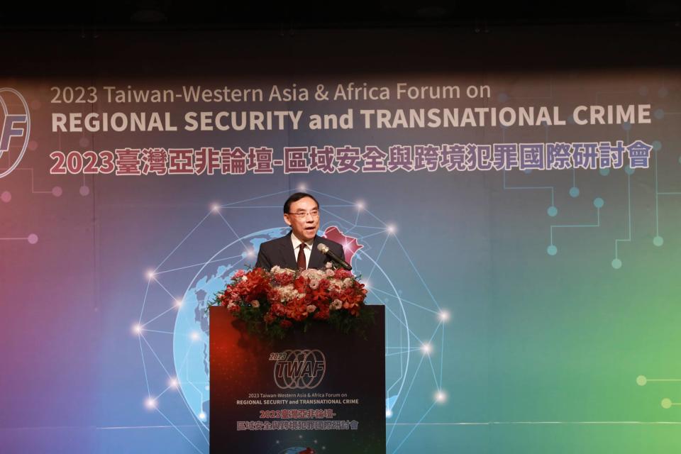 法務部部長蔡清祥說，網路犯罪是當前最猖獗及獲取暴利的新犯罪型態。