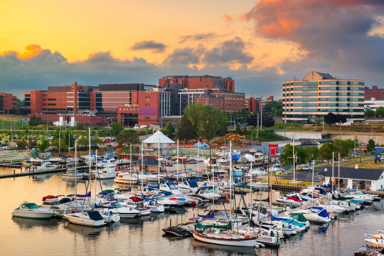 erie, pennsylvania, usa skyline