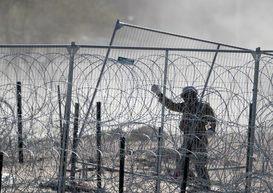 A Texas National Guard soldier puts up infrastructure in El Paso, Texas on April 26, 2024.