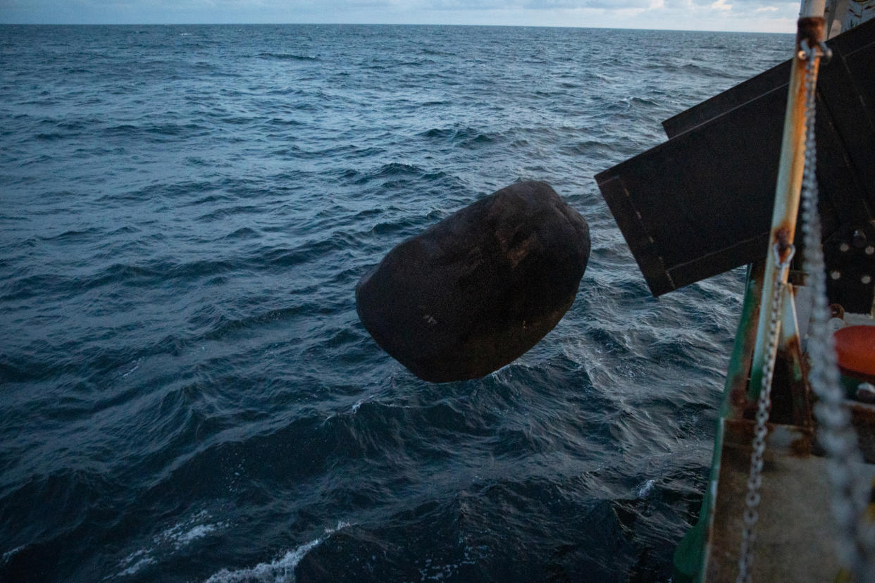 Greenpeace drops a sculpture rock into the Dogger Bank marine reserve