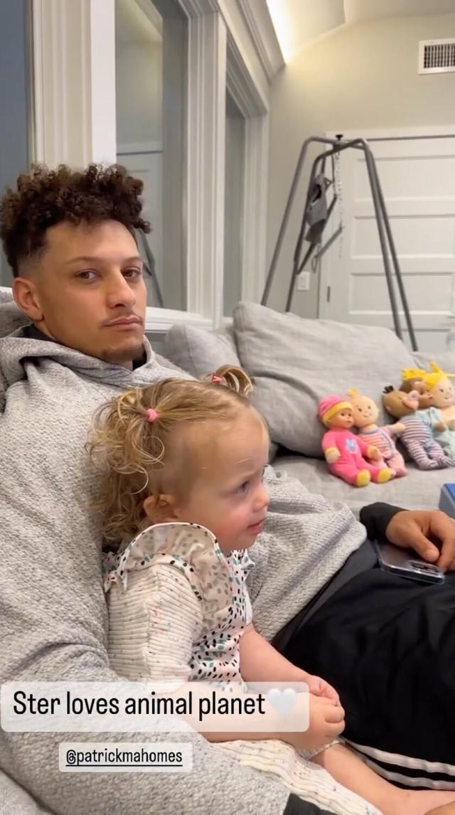 Brittany Mahomes' Shows Daughter Being Obsessed With Brother