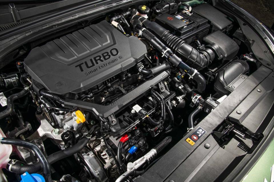 1.5升四缸引擎追加48V輕油電系統，在運轉效率將有大幅提升的幫助，並擁有扭力助推的功能，提升油耗表現。