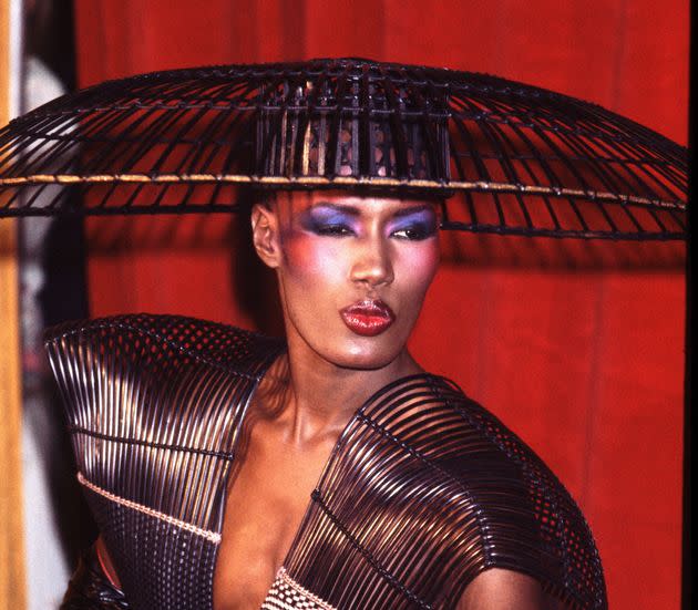 Grace Jones à la cérémonie des Grammy Awards en 1983, à Los Angeles aux Etats-Unis.  (Photo: Chris Walter via Getty Images)