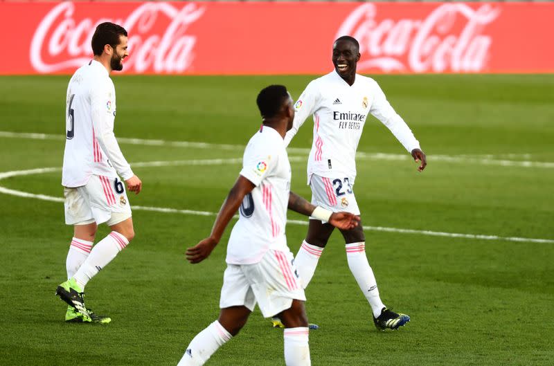 La Liga Santander - Real Madrid v Valencia