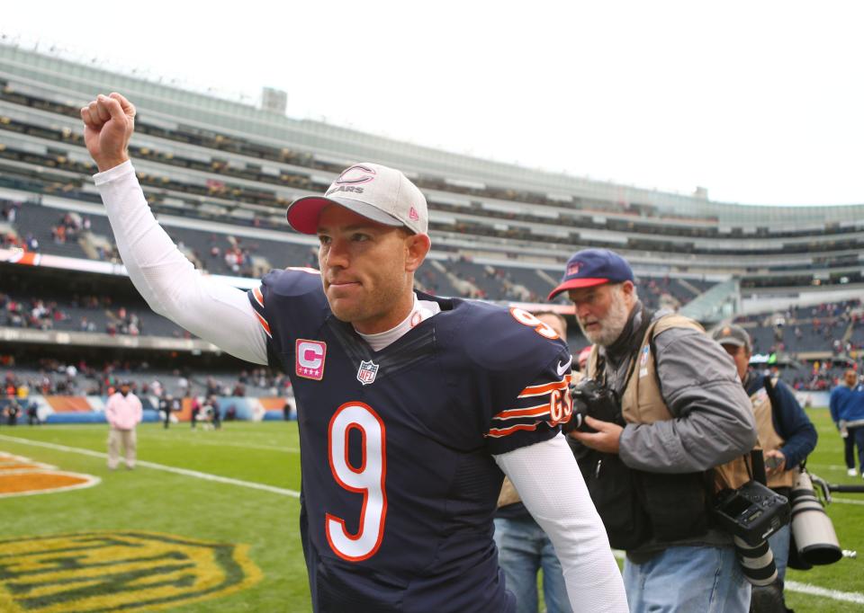 Oct 4, 2015; Chicago, IL, USA; Chicago Bears kicker Robbie Gould (9) runs off the field after the game against the Oakland Raiders at Soldier Field. Mandatory Credit: Jerry Lai-USA TODAY Sports