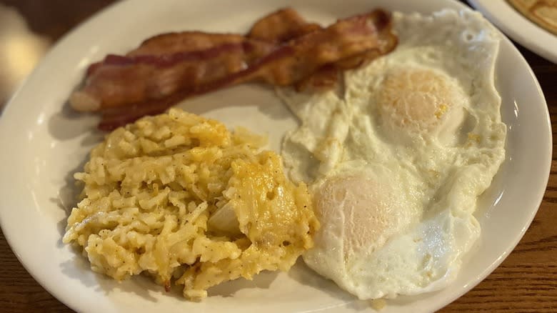 Cracker Barrel breakfast with eggs, bacon, and potatoes