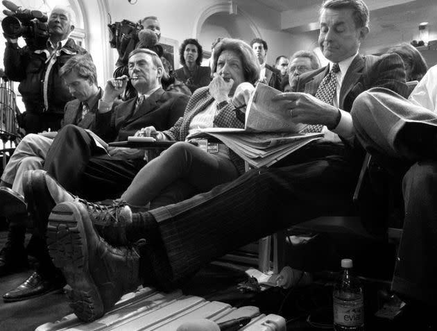 Plante (far right) during a 1998 White House press briefing (Photo: The Washington Post via Getty Images)