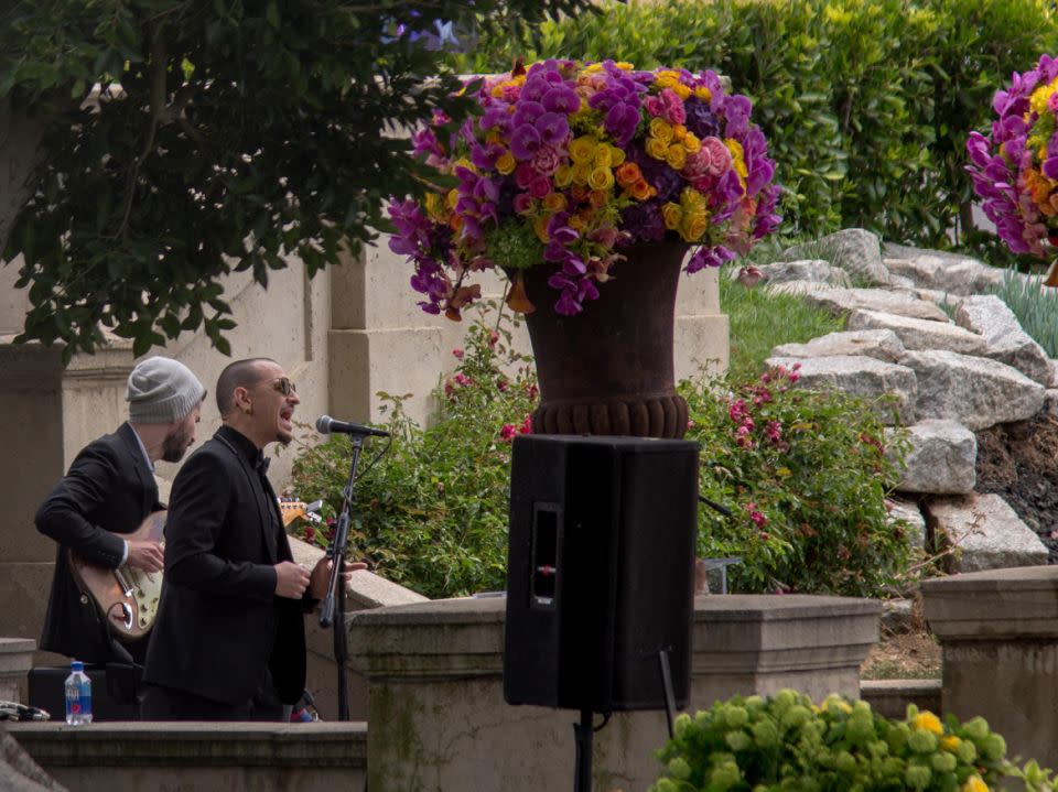 Chester sang at his longtime friend's funeral in Hollywood.