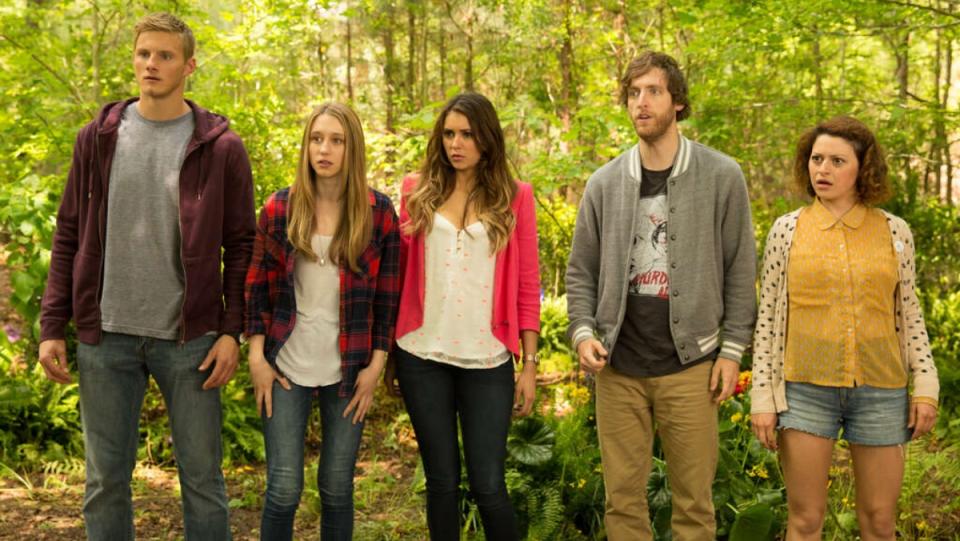 photo of five main characters with bright colored clothing in The Final Girls movie