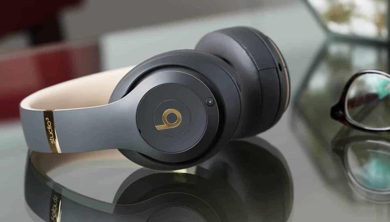  best cheap noise cancelling headphones: Beats Studio3 Wireless 