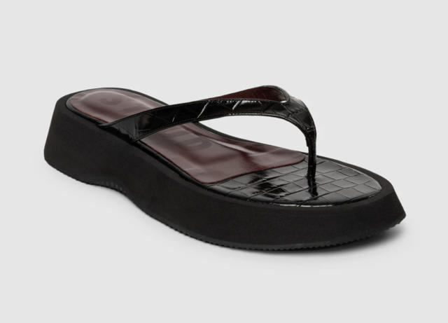 SPRING SANDALS THAT WON'T BREAK THE BANK (UNDER $150)! — Me and Mr. Jones