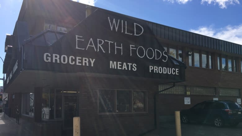 Neighbourhood grocery store closing after 85 years in Edmonton