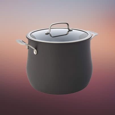 A cauldron-like stockpot