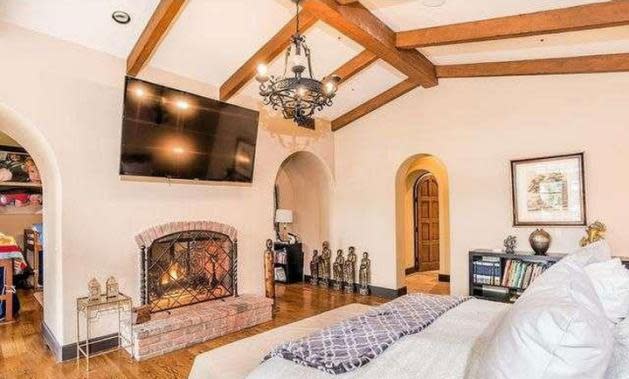 For Sale: Charlie Sheen verkauft seine Luxusvilla in Los Angeles