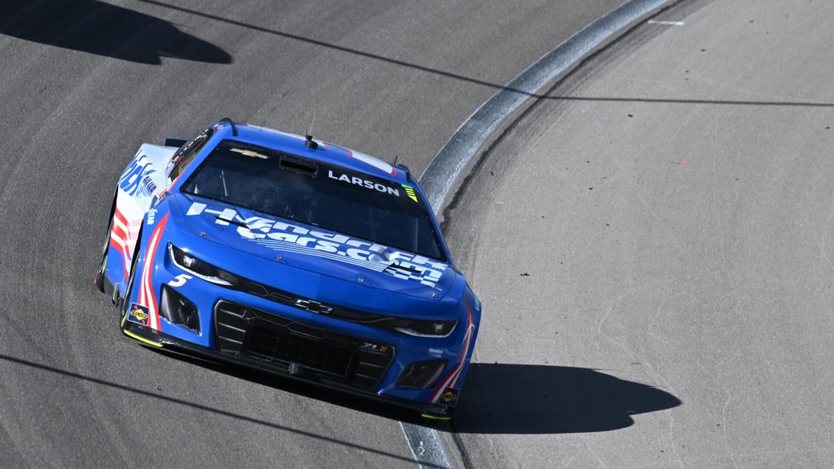 Kyle Larson delivers dominant NASCAR win at Las Vegas