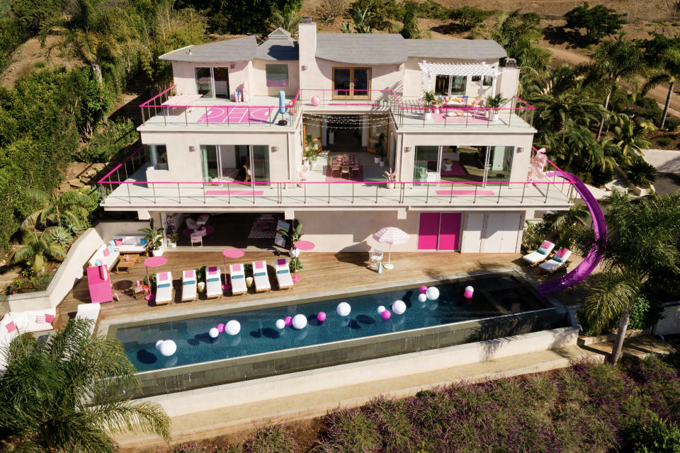 Check out all the photos of the dreamy Malibu home up for rent today.