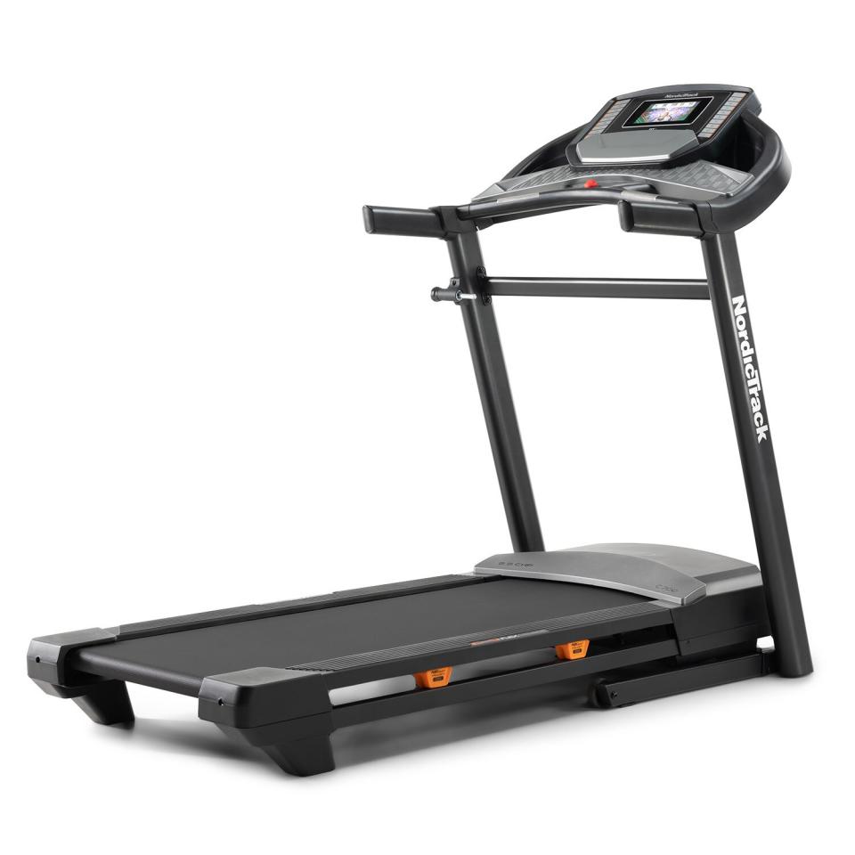 NordicTrack C 700 Folding Treadmill