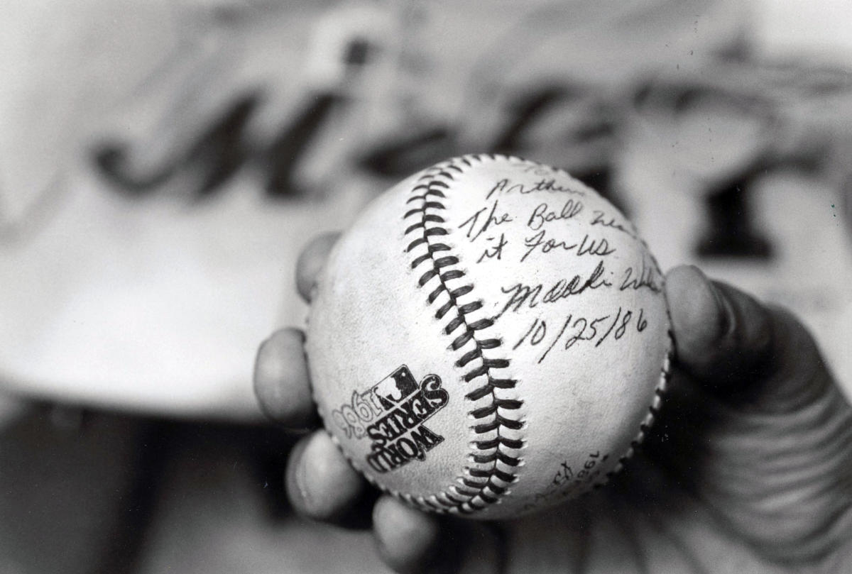 Autographed Bill Buckner Photograph