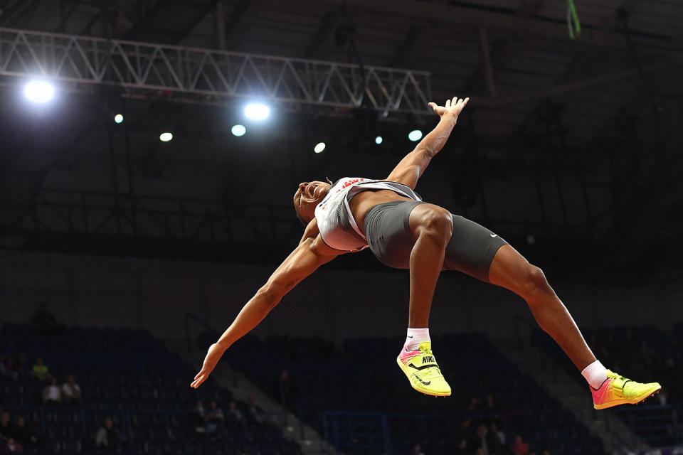 Pole vault leap