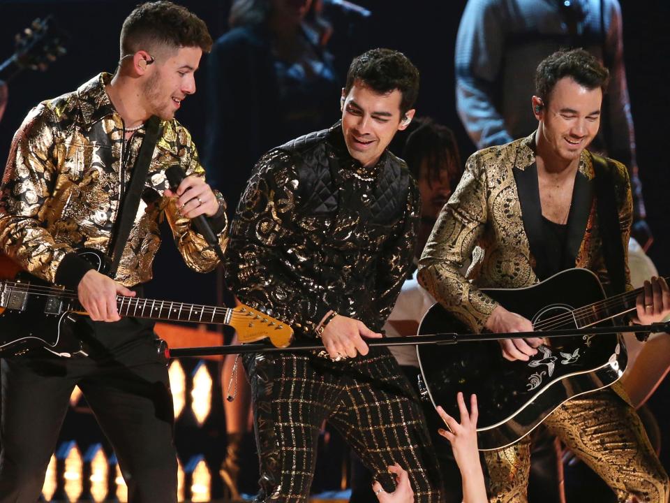 jonas brothers grammys 2020