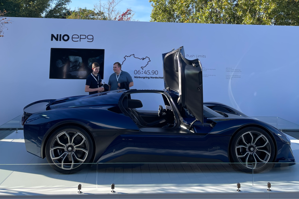 Scherentür-Flunder als Blickfang: Exponat Nio EP9, ein Sport-Stromer zum Bestaunen. - Copyright: Henning Krogh