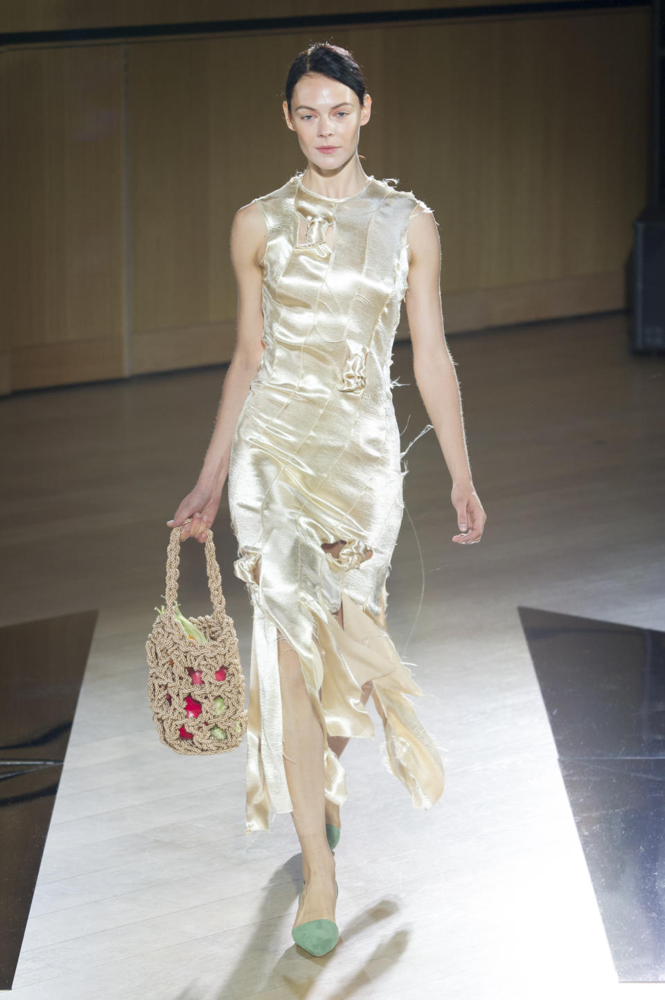 <p><i>Satin off-white knotted dress from the SS18 Rejina Pyo collection. (Photo: IMAXtree) </i></p>