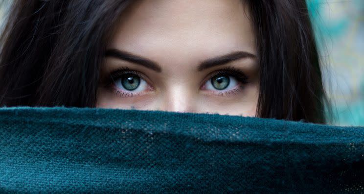 Pourquoi avons-nous ces petites crottes dans les yeux au réveil ? [Photo : Unsplash via Pexels]