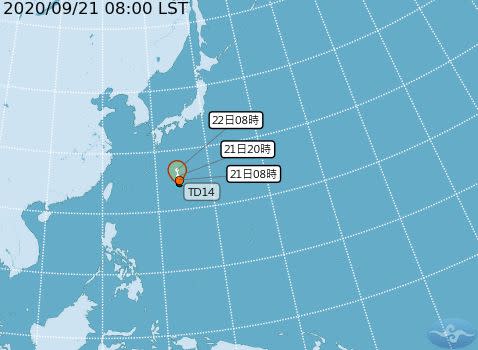 ▲位在琉球東南東方海面有一個熱帶性低氣壓發展，未來有機會成為今年第 12 號颱風「白海豚」。（圖／氣象局）